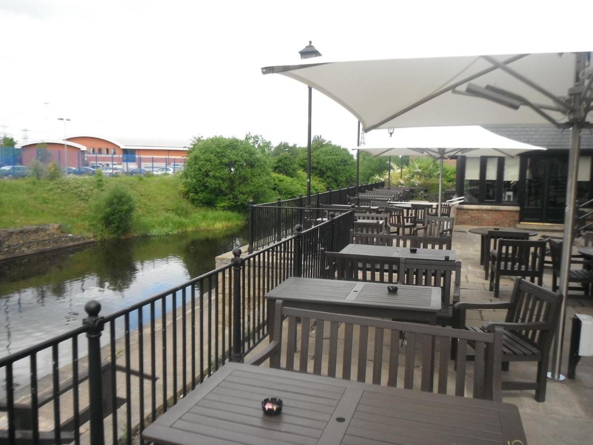 Boat & Horses Inn Oldham Kültér fotó
