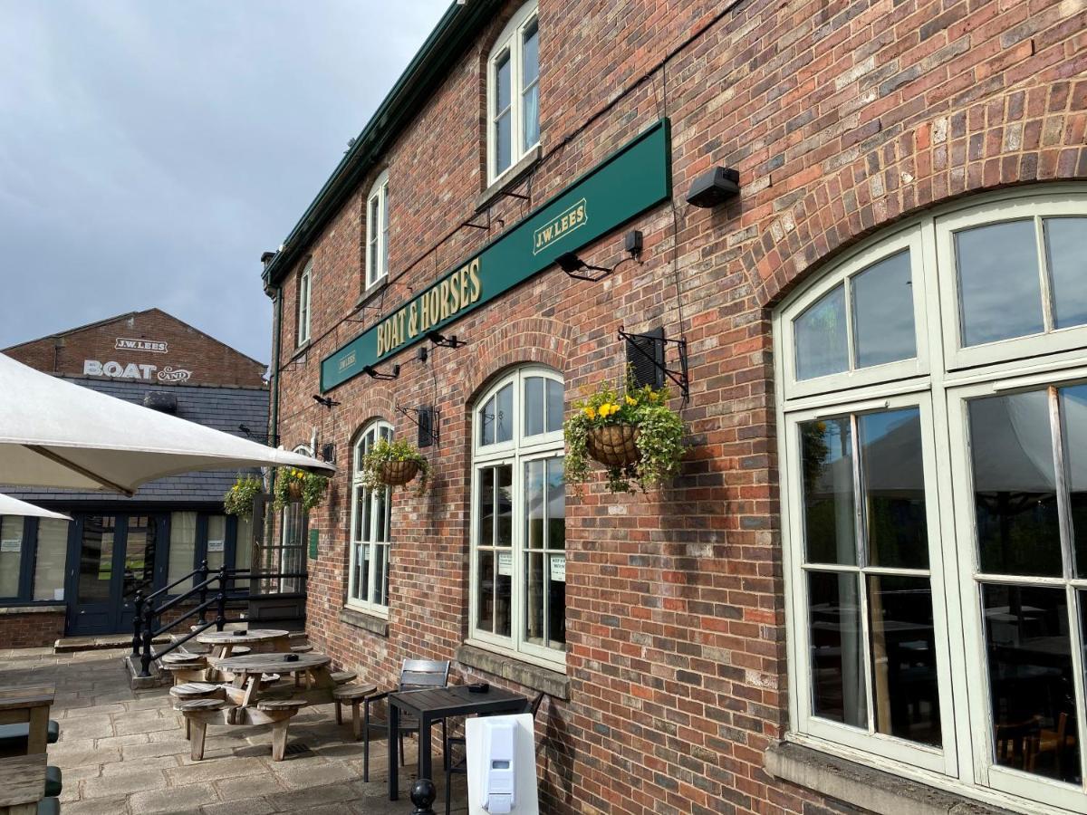 Boat & Horses Inn Oldham Kültér fotó