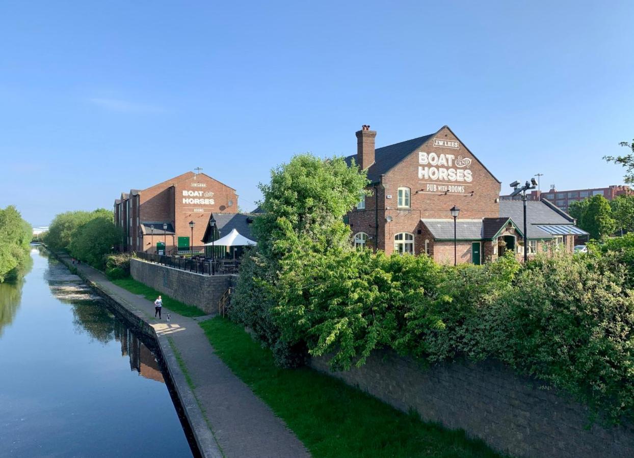 Boat & Horses Inn Oldham Kültér fotó