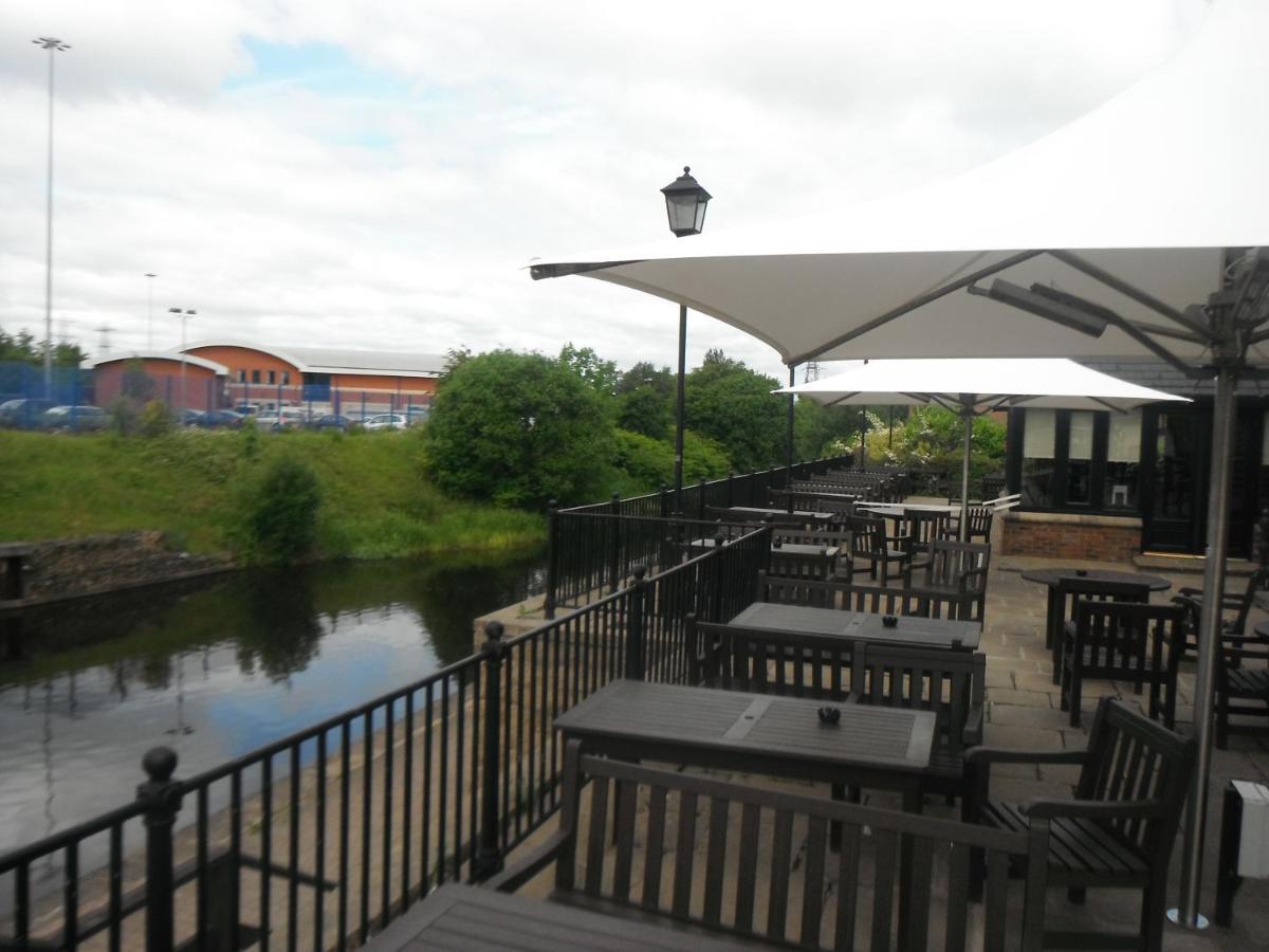 Boat & Horses Inn Oldham Kültér fotó